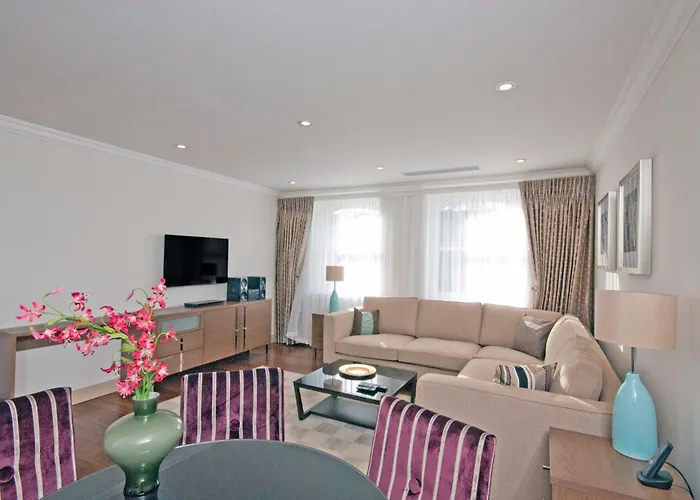 Claverley Court Apartments Knightsbridge