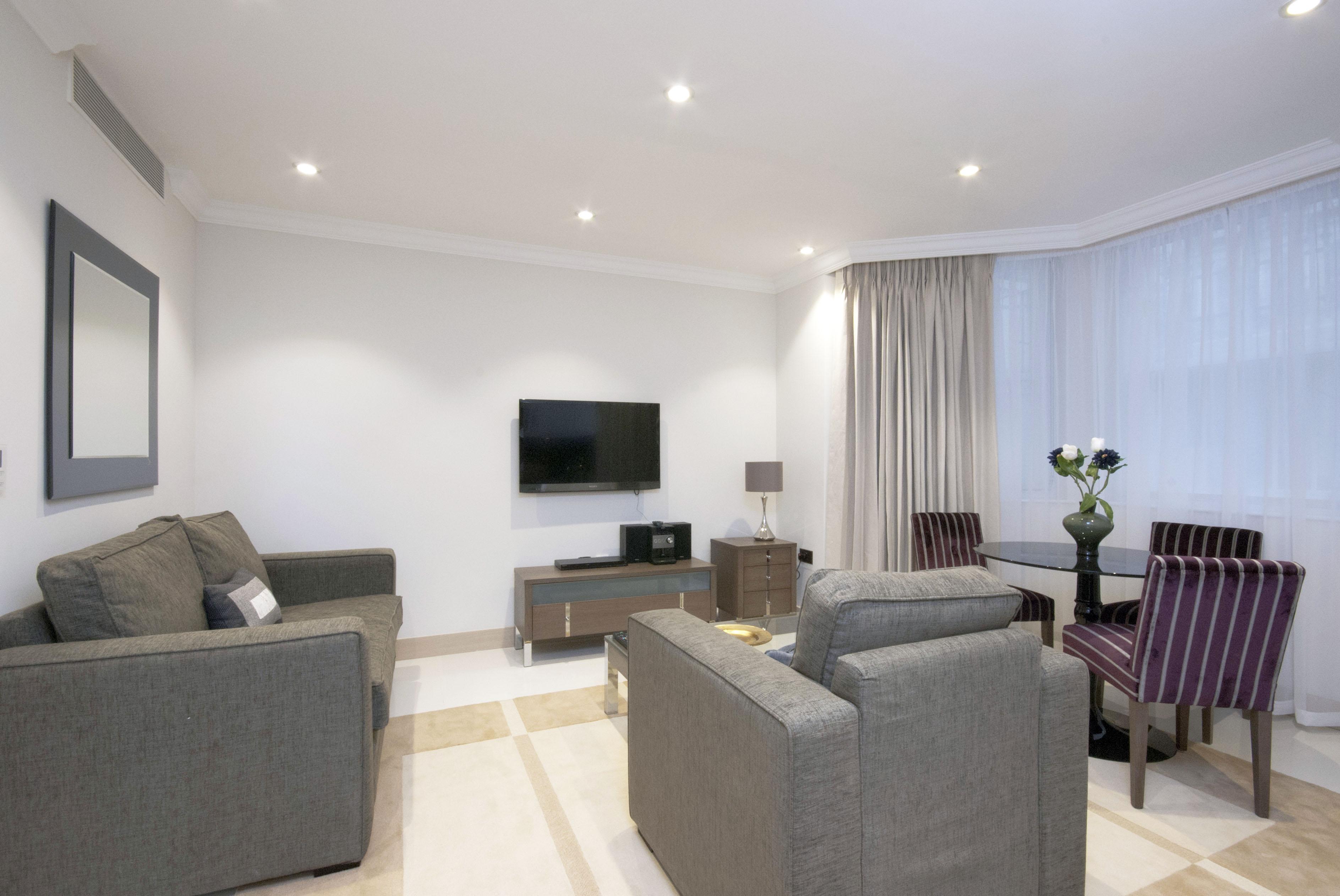Claverley Court Knightsbridge Лондон