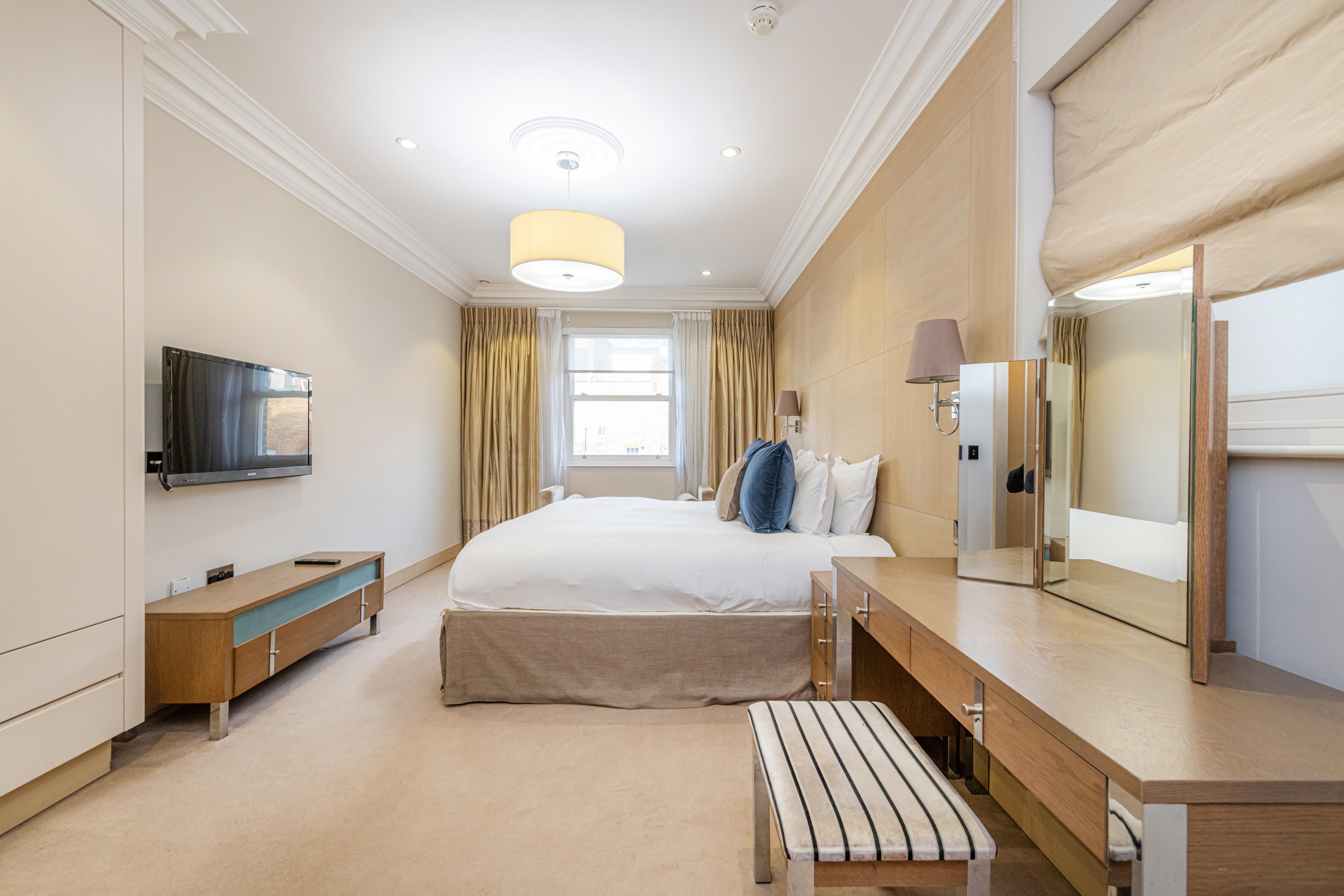 Claverley Court Knightsbridge Апарт-отель