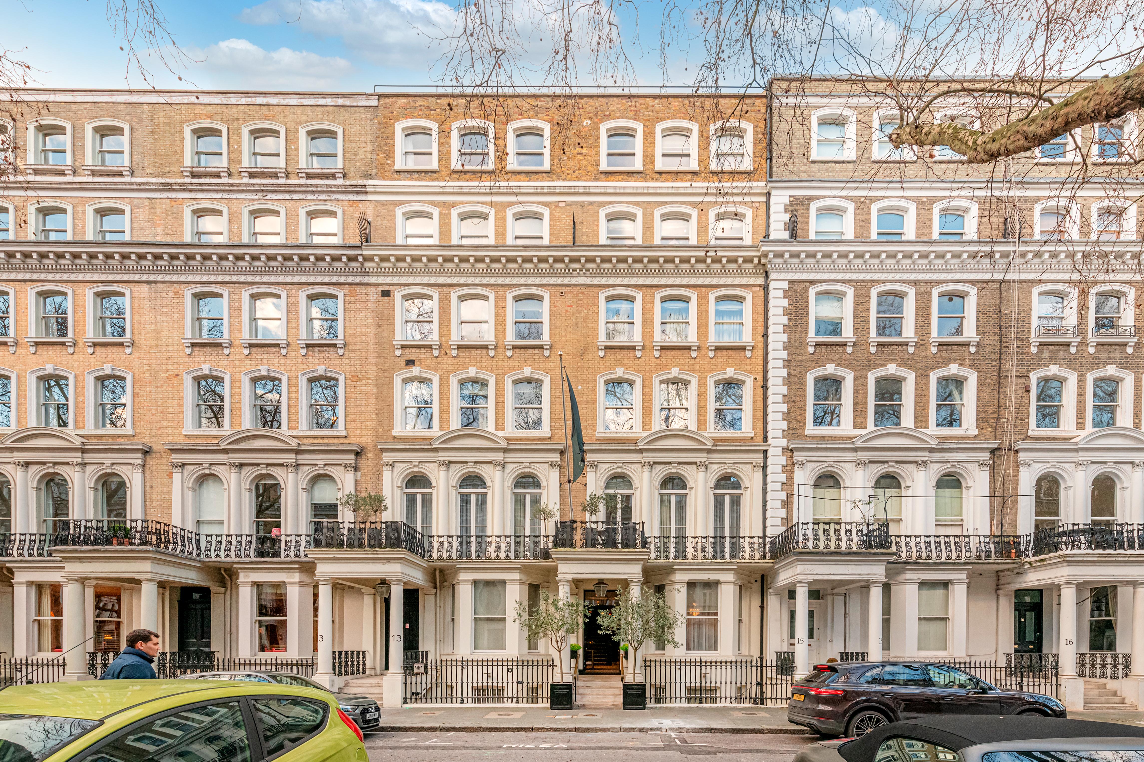 Claverley Court Knightsbridge Лондон